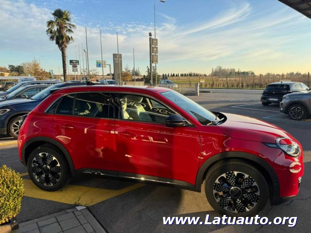 Fiat 600 Hybrid 110 CV DCT MHEV La Prima - foto 4 di 4