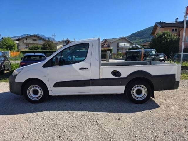 Peugeot Partner pickup - foto 3 di 4