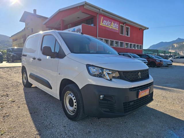 Peugeot Partner BlueHDi 100 L1 Furgone Premium, del 2019, 85.000 km, in vendita a Lavis (TN)