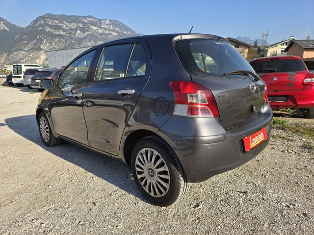 Toyota Yaris 1.3 5 porte Sol - foto 4 di 4