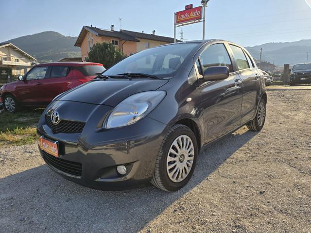 Toyota Yaris 1.3 5 porte Sol - foto 2 di 4