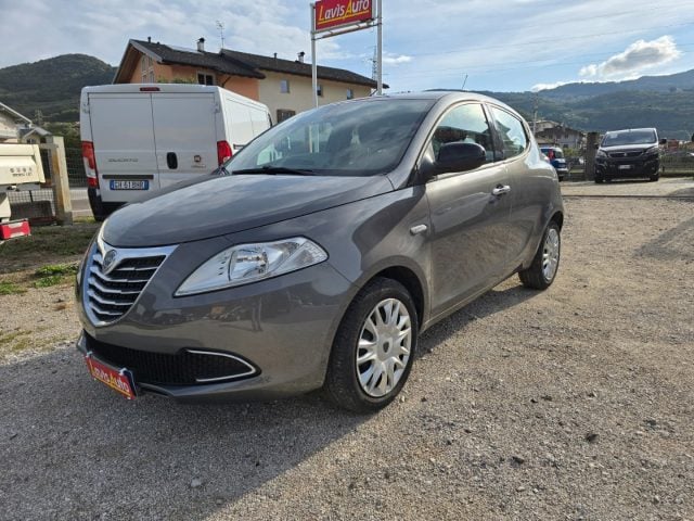 Lancia Ypsilon 1.2 69 CV 5 porte Gold - foto 2 di 4