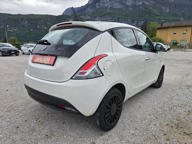 Lancia Ypsilon 1.0 FireFly 5 porte S&S Hybrid, del 2022, 73.532 km, in vendita a Lavis (TN)