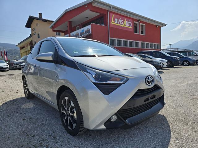 Toyota Aygo Connect 1.0 VVT-i 72 CV 5 porte x-play TeamD Sky usato a LAVIS