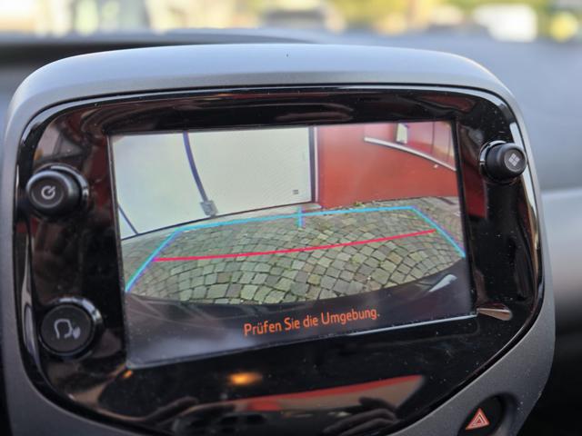 Toyota Aygo Connect 1.0 VVT-i 72 CV 5 porte x-play TeamD Sky, del 2021, 32.051 km, in vendita a Lavis (TN)