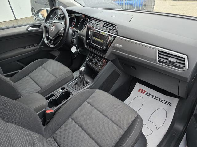 Volkswagen Touran 2.0 TDI 150 CV SCR DSG BlueMotion Tech, del 2016, 175.992 km, in vendita a Lavis (TN)