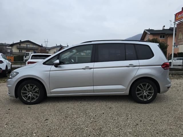 Volkswagen Touran 2.0 TDI 150 CV SCR DSG BlueMotion Tech - foto 3 di 4