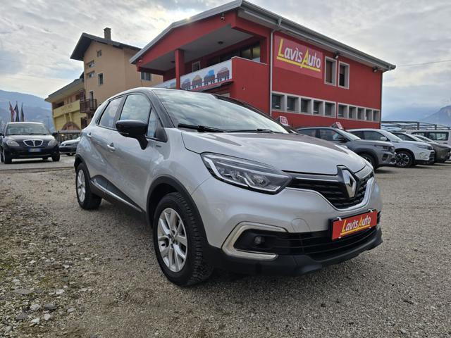 Renault Captur TCe 12V 90 CV Limited usato a LAVIS