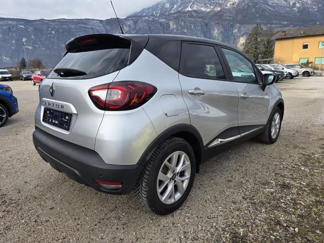 Renault Captur TCe 12V 90 CV Limited usato a LAVIS