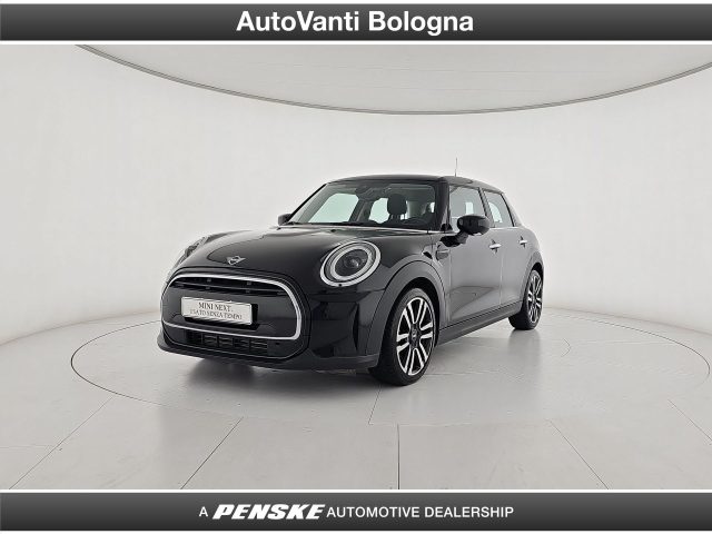MINI Mini 5 porte 5p 1.5 Cooper Essential auto usato a GRANAROLO DELL?EMILIA