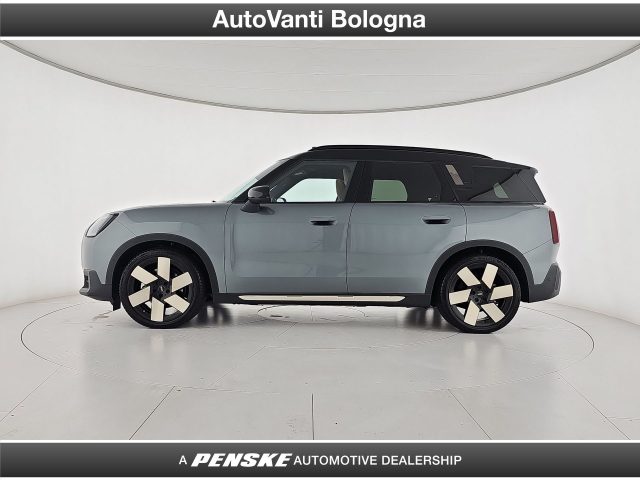 MINI Countryman All-Electric SE ALL4 Favoured - foto 3 di 4