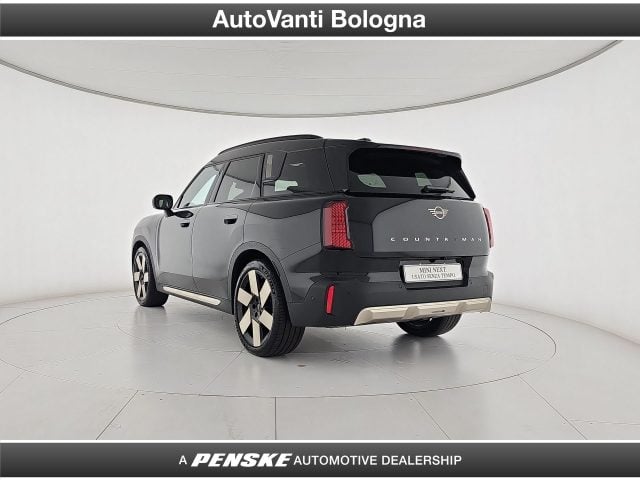 MINI Countryman All-Electric E Favoured - foto 4 di 4