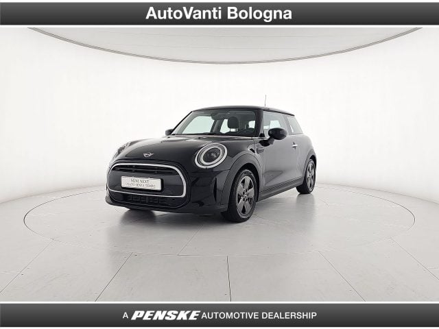 MINI Mini 3p 1.5 Cooper Essential Premium Mid Package aut, del 2023, 29.621 km, in vendita a Granarolo Dell?emilia (BO)