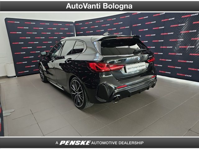 BMW 135 Serie 1 M i xdrive ColorVision Edition auto - foto 4 di 4