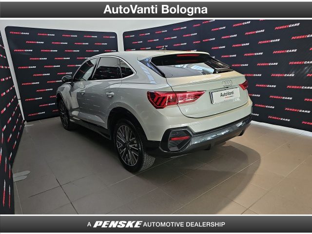 Audi Q3 Audi Sportback 35 TFSI S Line Edition - foto 3 di 4