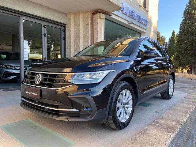 Volkswagen Tiguan 2.0 TDI 150 CV SCR DSG Life usato a CAROVIGNO