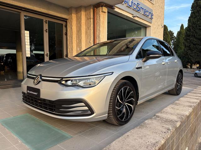 Volkswagen Golf 2.0 TDI DSG SCR Sport FARI FULL LED-LUCI AMBIENTE usato a CAROVIGNO