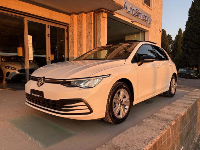 Volkswagen Golf 2.0 TDI DSG SCR Life TETTO-LUCI AMBIENTE usato a CAROVIGNO