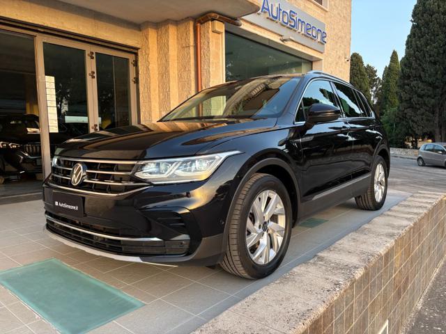 Volkswagen Tiguan 2.0 TDI 150 CV SCR DSG Elegance VIRTUAL usato a CAROVIGNO