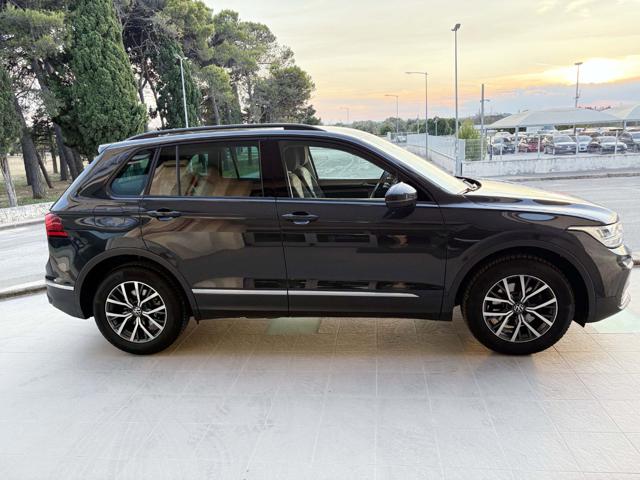Volkswagen Tiguan 2.0 TDI 150 CV SCR DSG Life - foto 4 di 4