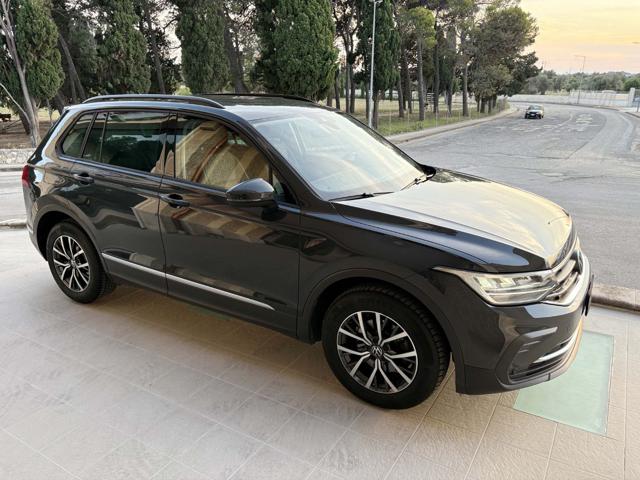 Volkswagen Tiguan 2.0 TDI 150 CV SCR DSG Life - foto 3 di 4