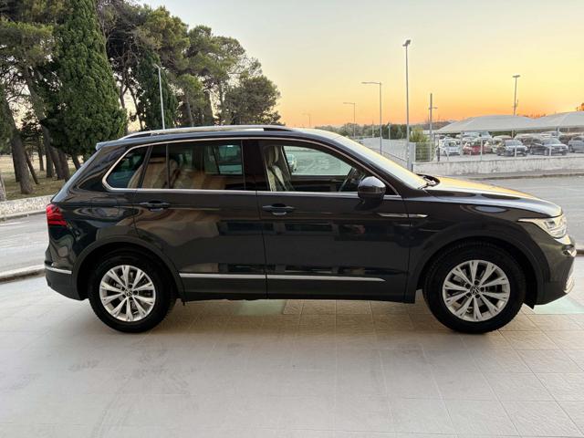 Volkswagen Tiguan 2.0 TDI 150 CV SCR DSG Life - foto 4 di 4