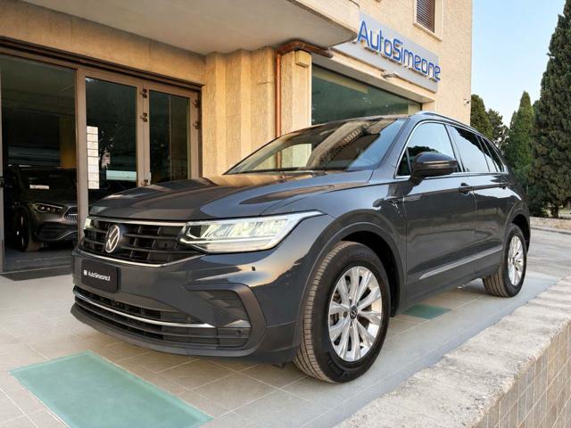Volkswagen Tiguan 2.0 TDI 150 CV SCR DSG Life usato a CAROVIGNO