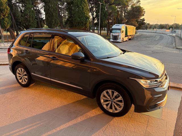 Volkswagen Tiguan 2.0 TDI 150 CV SCR DSG Life - foto 3 di 4