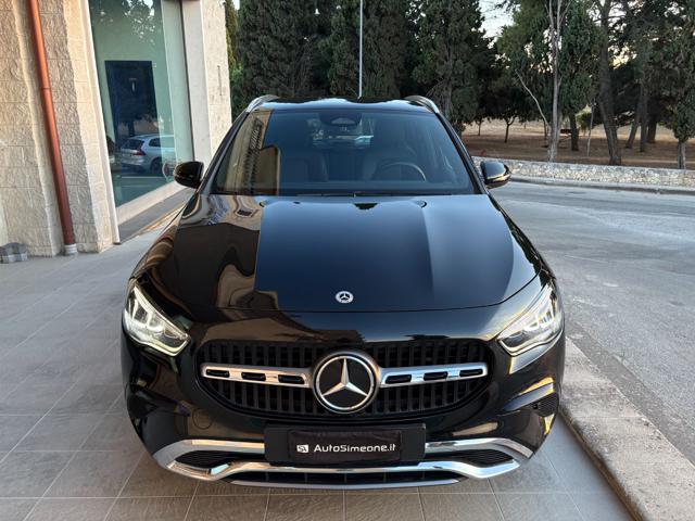 Mercedes-Benz GLA 200 d Automatic Business Extra - foto 2 di 4