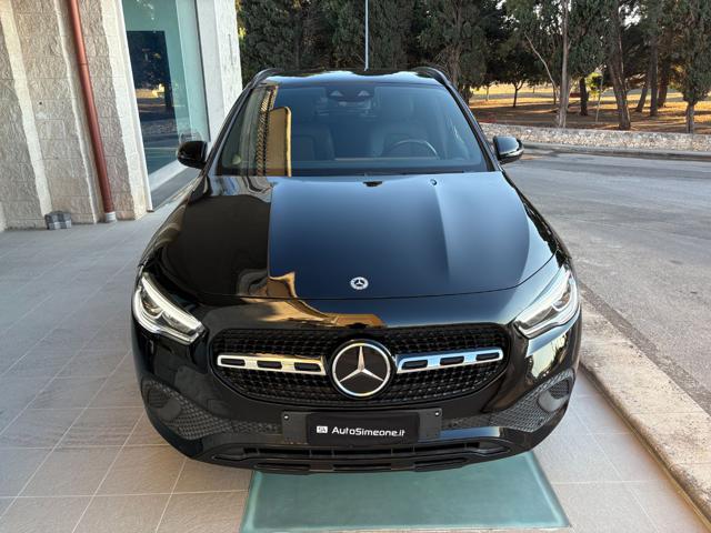 Mercedes-Benz GLA 250 e phev hybrid EQ Sport Plus Night Pack - foto 2 di 4