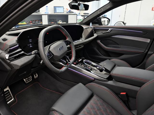 Audi A6 Avant 2.0 TDI mHEV+ S tronic quattro S line edition one - foto 3 di 4