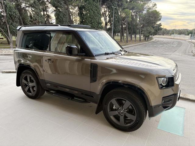 Land Rover Defender 90 3.0D I6 250 CV AWD Auto X-Dynamic HSE - foto 3 di 4