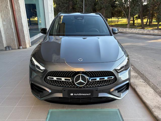 Mercedes-Benz GLA 250 e hybrid EQ AMG Line Premium Pack Night. - foto 2 di 4