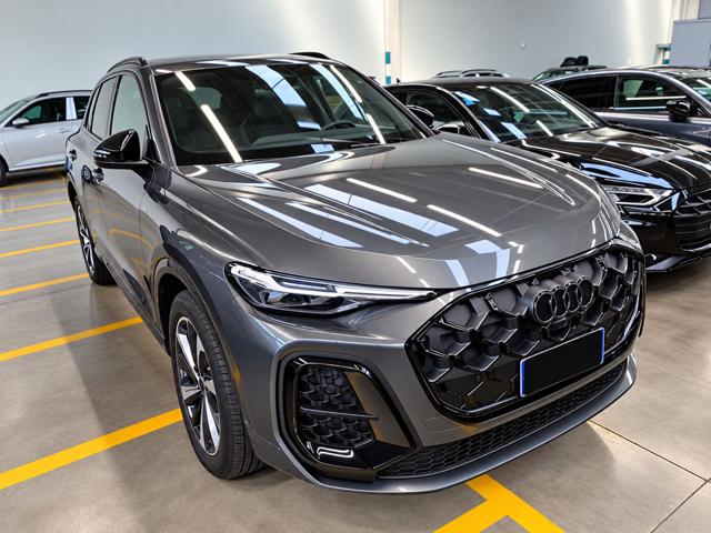 Audi Q5 TDI 150 kW mHEV+ S tronic quattro S line edition., del 2025, 27.446 km, in vendita a Carovigno (BR)
