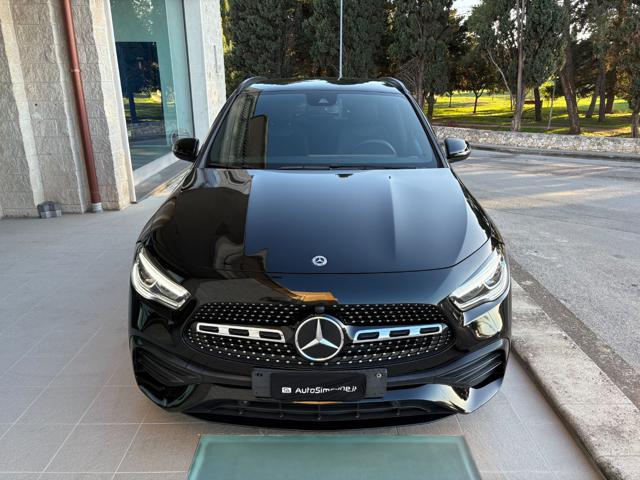 Mercedes-Benz GLA 180 d Automatic Premium Pack Night - foto 2 di 4