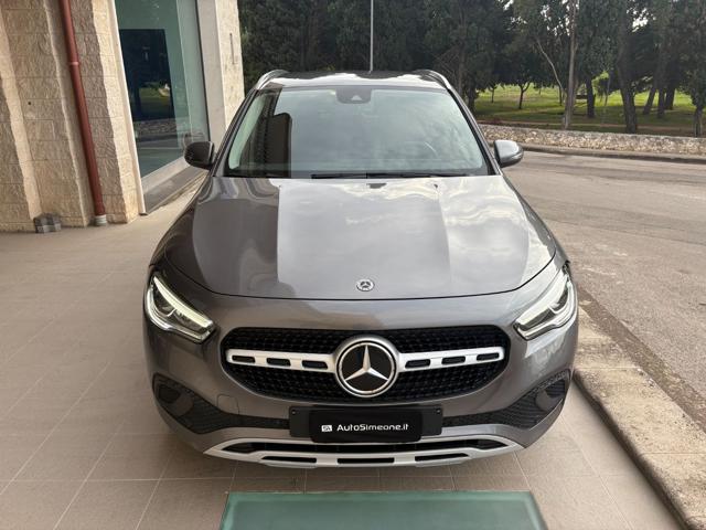 Mercedes-Benz GLA 180 d Automatic Business Extra - foto 2 di 4