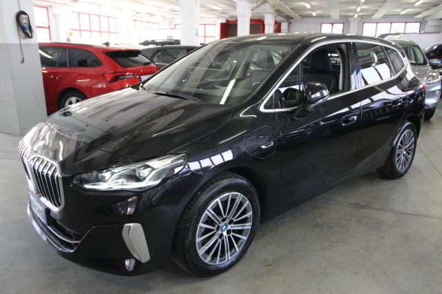 BMW 225 e xDrive Active Tourer Luxury - foto 2 di 4