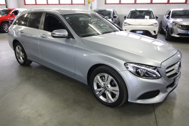 Mercedes-Benz C 220 d S.W. 4Matic Auto Business Extra - foto 3 di 4