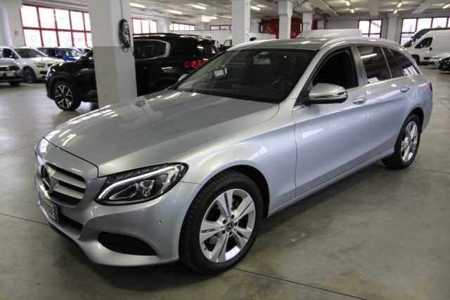 Mercedes-Benz C 220 d S.W. 4Matic Auto Business Extra - foto 2 di 4