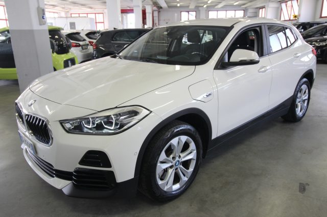 BMW X2 xDrive25e Business-X - foto 2 di 4