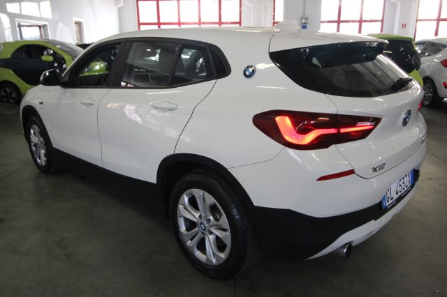 BMW X2 xDrive25e Business-X - foto 4 di 4