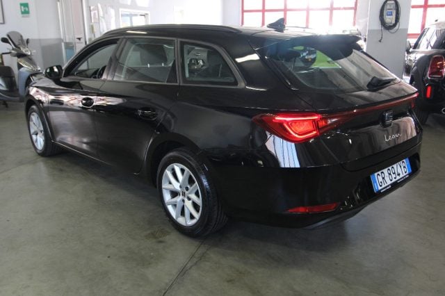 SEAT Leon Sportstourer 2.0 TDI 150 CV DSG Style - foto 4 di 4