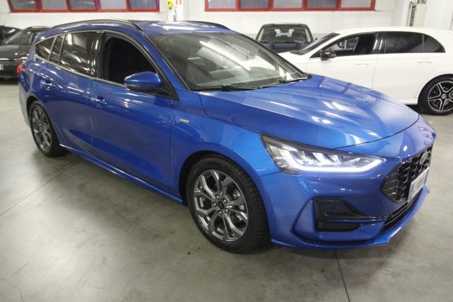 Ford Focus SW 1.0 EcoBoost Hybrid 155 CV Powershift ST-line - foto 3 di 4