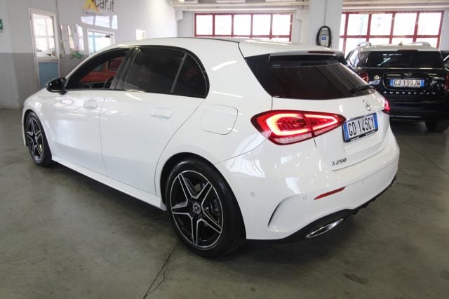 Mercedes-Benz A 250 Automatic Premium 224 CV - foto 4 di 4
