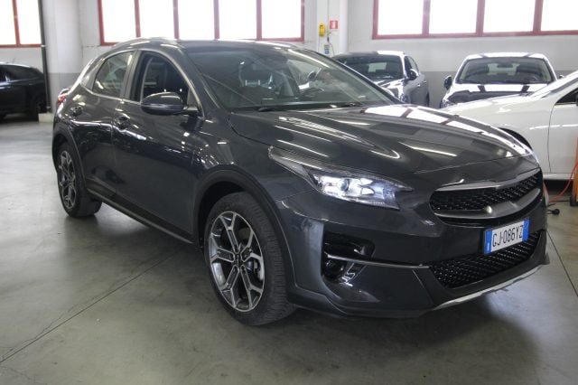 Kia XCeed 1.5 T-GDi 160 CV MHEV DCT Business Class - foto 3 di 4
