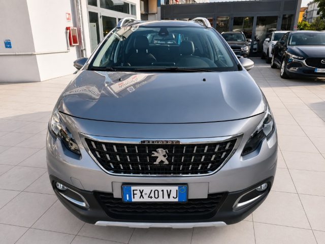 Peugeot 2008 BlueHDi 100 Cv Pelle Clima Aut. Navi Neo Patentati - foto 2 di 4
