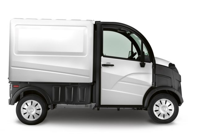 Aixam e-Truck Furgone Electric ZTL Free Guidabile Patente AM - foto 2 di 4