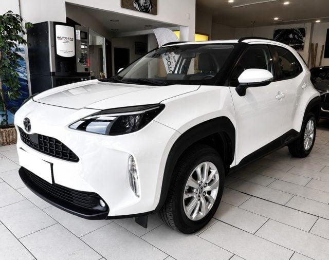 Toyota Yaris Cross 1.5 Full Hybrid E-CVT Clima Autom. Aziendale - foto 3 di 4