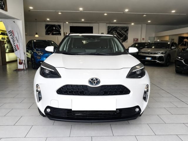 Toyota Yaris Cross 1.5 Full Hybrid E-CVT Clima Autom. Aziendale - foto 2 di 4