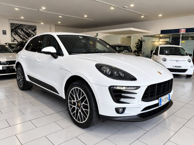 Porsche Macan 2.0 benzina Pelle Navigatore Conto vendita !!!! - foto 3 di 20